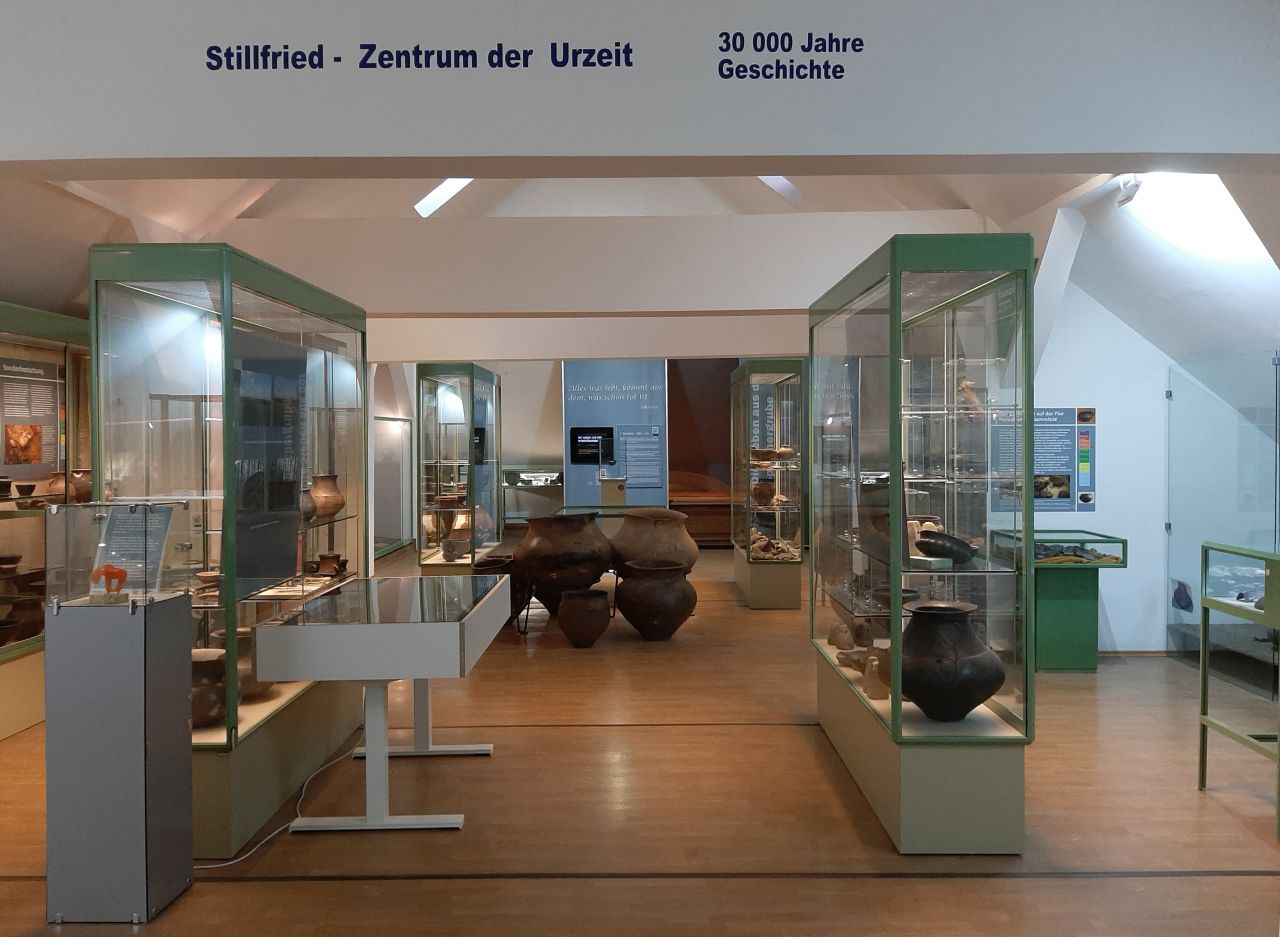 Stillfried - Zentrum der Urzeit, Blick in die Ausstellung